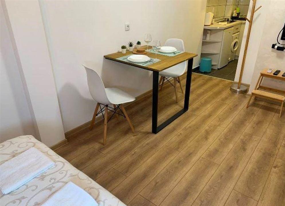 Cozy & Fully Equipped Studio In The Heart Of Downtown And Next To Kalemegdan بلغراد المظهر الخارجي الصورة